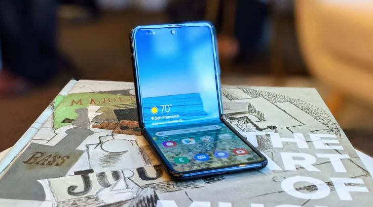 Folded Galaxy Z Flip